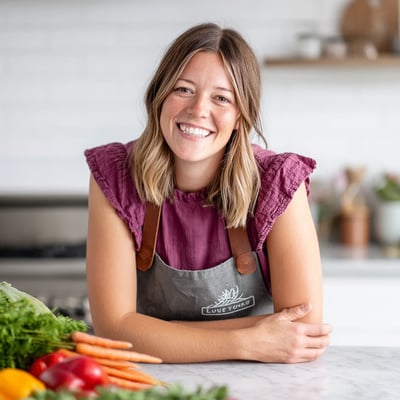 Chloe Bennett profile photo